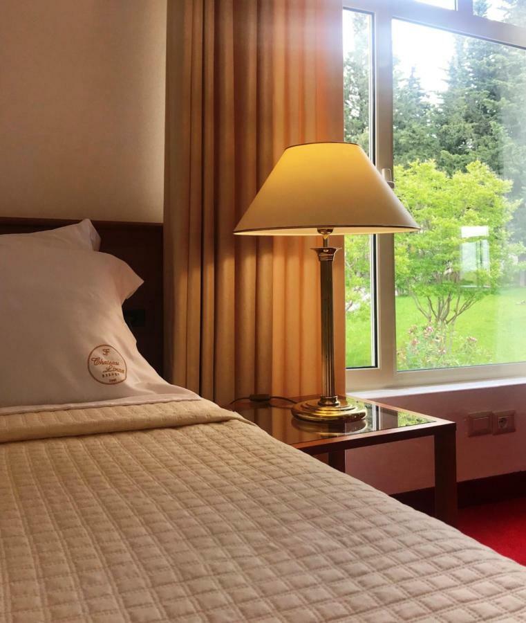 Chateau Linza Resort Tirana Exterior foto