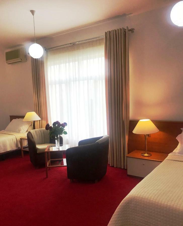 Chateau Linza Resort Tirana Exterior foto